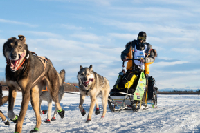 Teams arriving into the first checkpoint of the 2025 Fairbanks route, Nenana