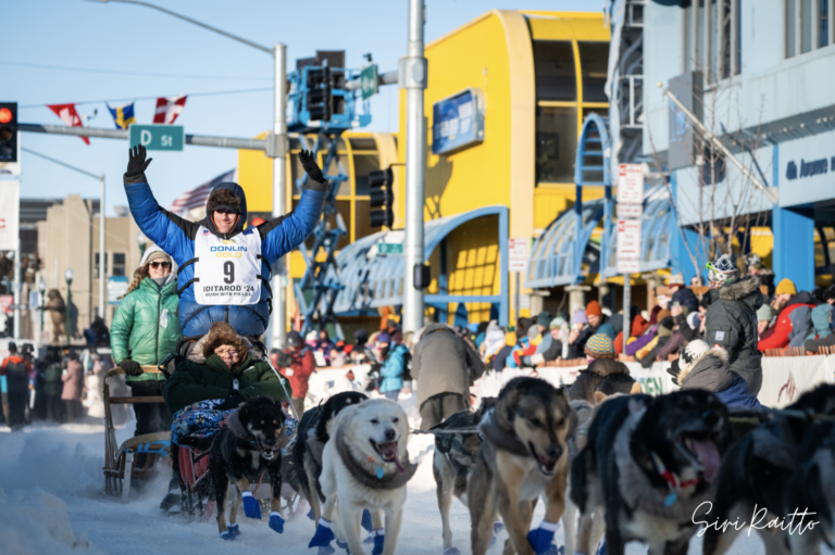 Eye on the Trail Siri Pics Ceremonial Start Iditarod